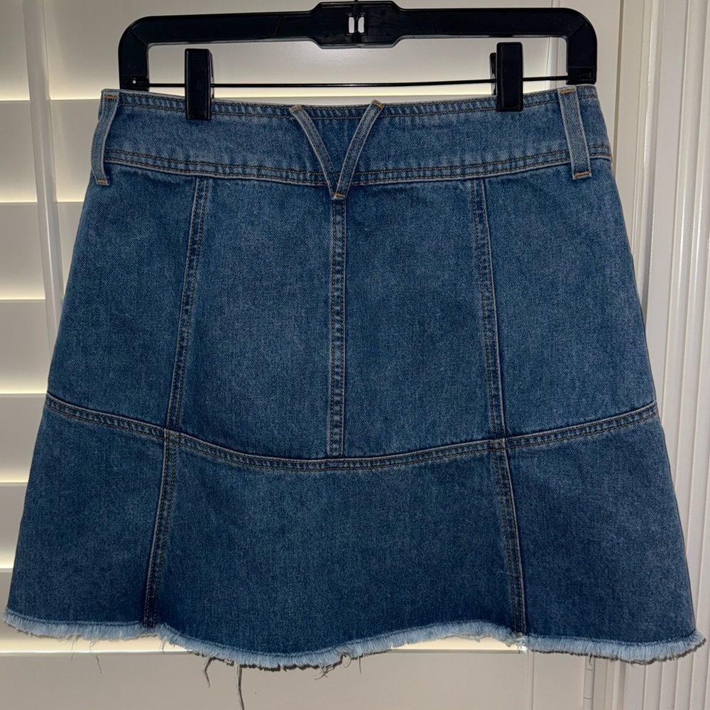 Veronica Beard Lavelle Seamed Denim Mini Skirt Size 8 - Picture 4 of 4